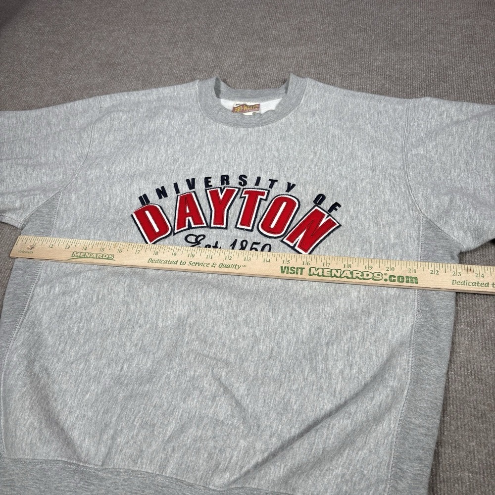 Dayton Flyers Sweatshirt Men M Crewneck Embroidery Gray Heavy Pro Weave MV Sport - Picture 6 of 8